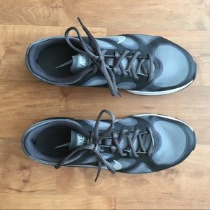 Shoes/Nike Training Dual Fusion Workout Shoe